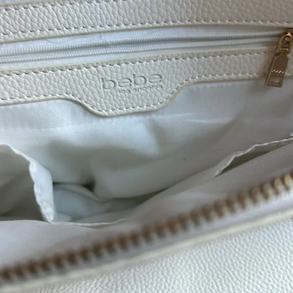 bebe white purse with rainbow branding - Picture 7 of 8